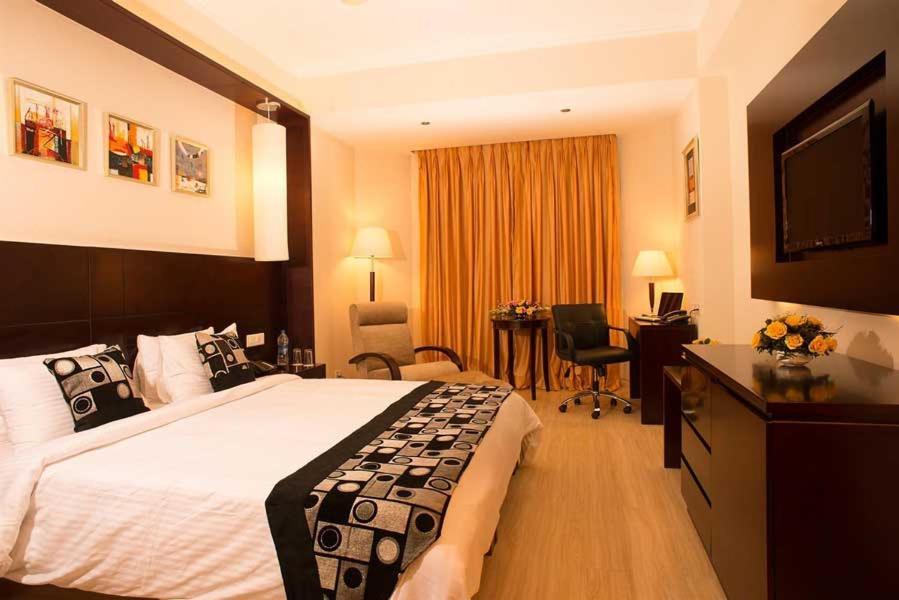 Hotel Teo International Near Delhi Airport By-Tu Casa 뉴델리 외부 사진